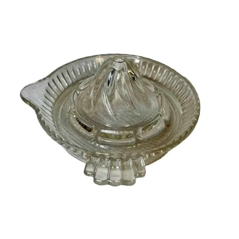 Vintage Clear Glass Hand Juicer Reamer With Lip And Handle Rib Design